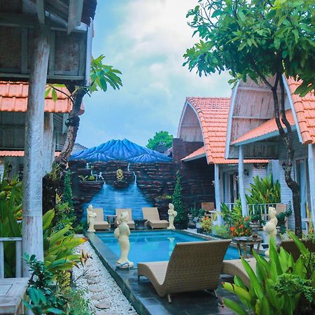 The Box Paradise Cottage Batununggul Buitenkant foto